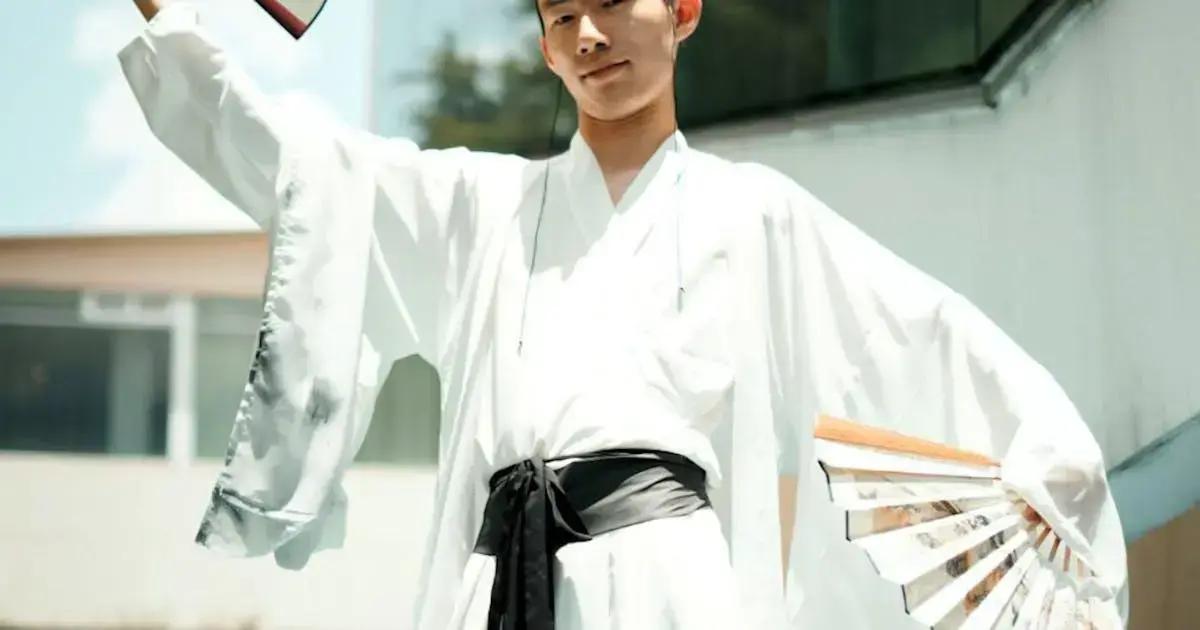 living well with bipolar: personal stories and tips living well with bipolar: personal stories and tips